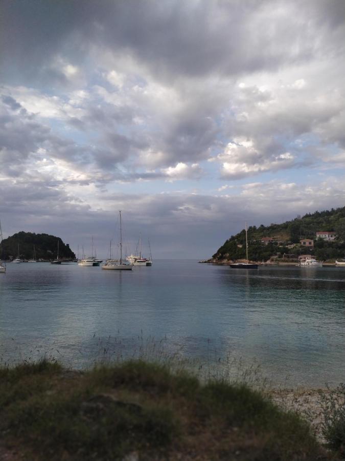 Amfitriti Hotel&studios 3*