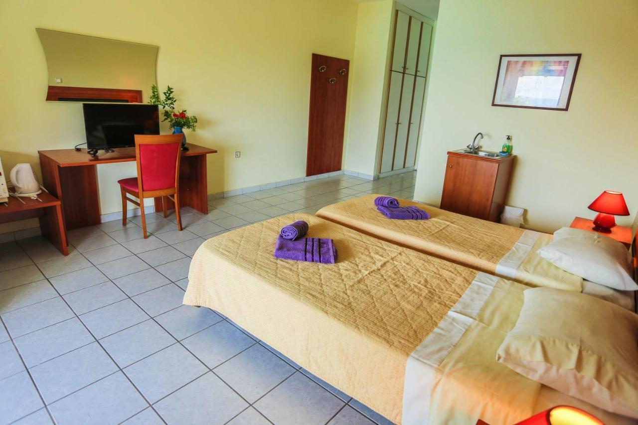 Amfitriti Hotel&studios Hotel Lákka
