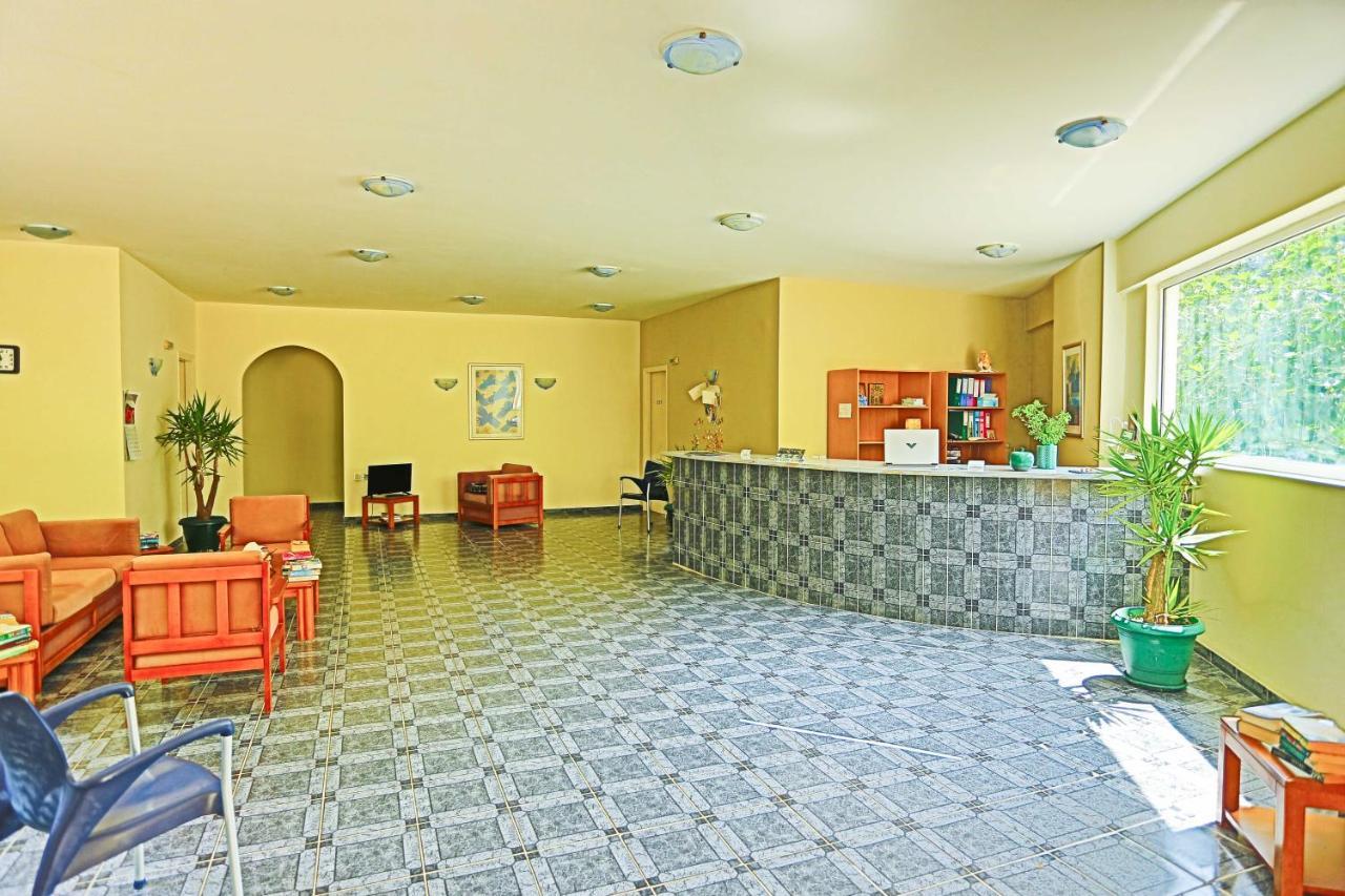 Hotel Amfitriti Hotel&studios Lákka