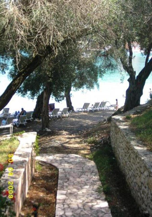 Amfitriti Hotel&studios 3*